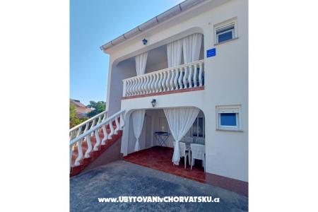 Apartments Knapić Island of Vir Croatia