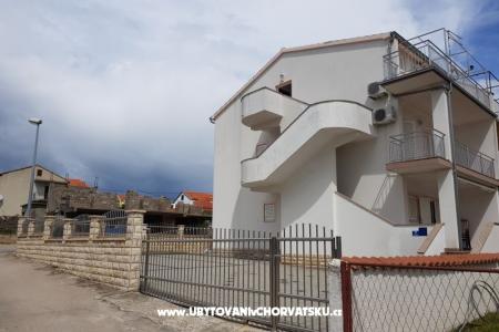 Apartments Dananić Vodice Croatia